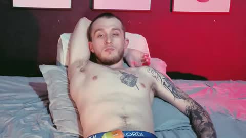 Snapshot of dylanwhite23 chatting on 03/04/26, 02:06 ---DYLAN--- online show from 03/04/26, 02:06