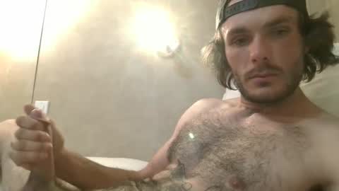 Snapshot of dylp400 chatting on 12/16/24, 11:44 dylp400 online show from 12/16/24, 11:44