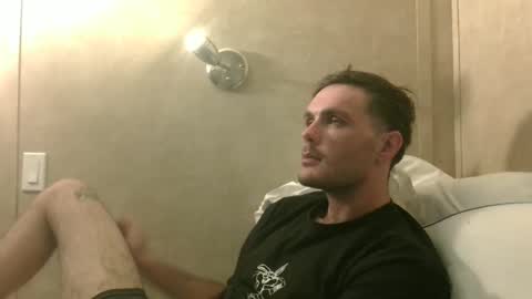 Snapshot of dylp400 chatting on 01/03/25, 07:16 dylp400 online show from 01/03/25, 07:16