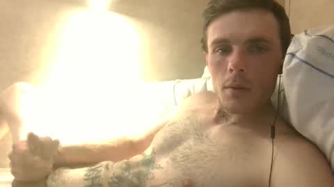 Snapshot of dylp400 chatting on 01/31/25, 12:06 dylp400 online show from 01/31/25, 12:06