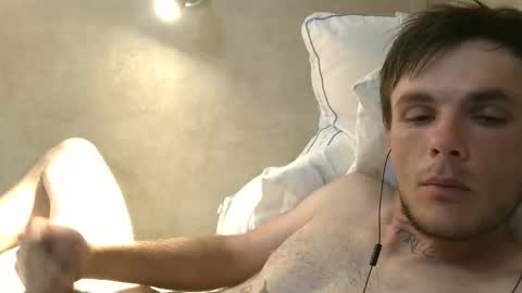 Snapshot of dylp400 chatting on 02/11/25, 11:54 dylp400 online show from 02/11/25, 11:54