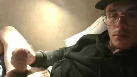 Snapshot of dylp400 chatting on 03/09/25, 10:30 dylp400 online show from 03/09/25, 10:30