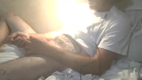 Snapshot of dylp400 chatting on 10/07/25, 02:42 dylp400 online show from 10/07/25, 02:42