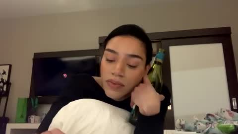 Snapshot of dynasty313 chatting on 01/07/25, 01:38 Dynasty online show from 01/07/25, 01:38