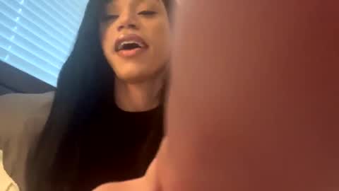 Snapshot of dynasty313 chatting on 01/31/25, 07:08 Dynasty online show from 01/31/25, 07:08