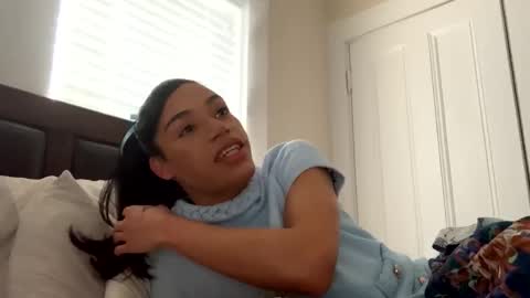 Snapshot of dynasty313 chatting on 03/01/25, 09:04 Dynasty online show from 03/01/25, 09:04