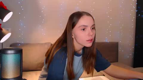 Snapshot of dyrinda chatting on 12/25/24, 12:27 Julia and Dima online show from 12/25/24, 12:27