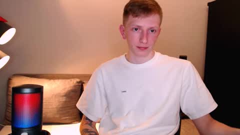 Snapshot of dyrinda chatting on 11/02/25, 09:06 Julia and Dima online show from 11/02/25, 09:06