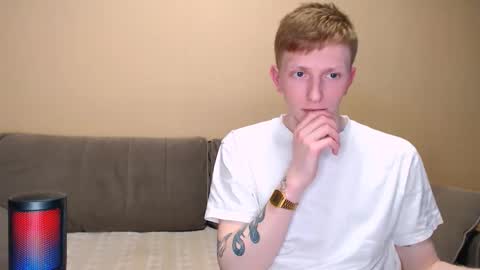 Snapshot of dyrinda chatting on 03/30/26, 07:09 Julia and Dima online show from 03/30/26, 07:09