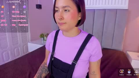 Juana online show from 02/02/25, 02:02