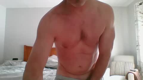 Snapshot of e3smith chatting on 01/26/25, 03:36 e3smith online show from 01/26/25, 03:36