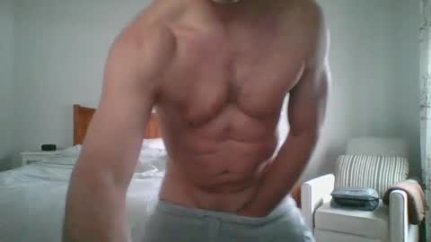 Snapshot of e3smith chatting on 02/13/25, 01:48 e3smith online show from 02/13/25, 01:48