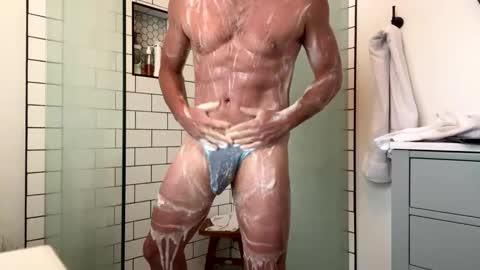 Snapshot of e3smith chatting on 01/06/26, 01:48 e3smith online show from 01/06/26, 01:48