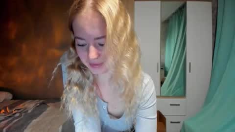 fansly - yourbestbaby online show from 01/17/26, 04:17