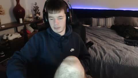 Snapshot of ealexk chatting on 03/25/26, 01:55 Alex online show from 03/25/26, 01:55