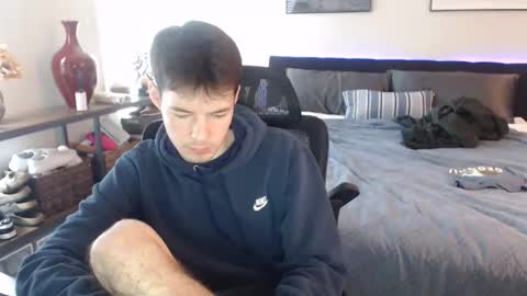 Snapshot of ealexk chatting on 03/25/26, 06:58 Alex online show from 03/25/26, 06:58