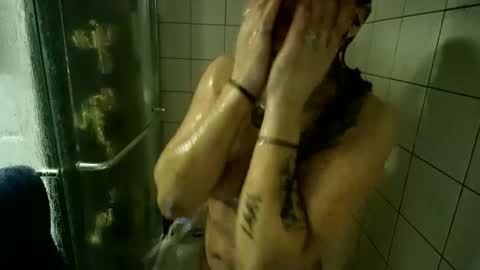 Snapshot of eandj8786 chatting on 01/07/25, 06:27 Kryztal Klear Jaxx online show from 01/07/25, 06:27