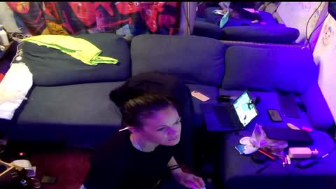 Snapshot of eandj8786 chatting on 01/11/25, 09:26 Kryztal Klear Jaxx online show from 01/11/25, 09:26