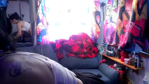 Snapshot of eandj8786 chatting on 01/15/25, 04:54 Kryztal Klear Jaxx online show from 01/15/25, 04:54