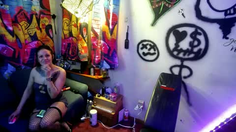 Snapshot of eandj8786 chatting on 01/21/25, 01:08 Kryztal Klear Jaxx online show from 01/21/25, 01:08