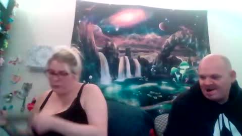 eandr6446 online show from 11/30/25, 05:33