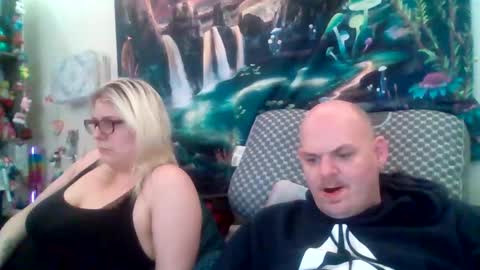 eandr6446 online show from 12/01/25, 03:44