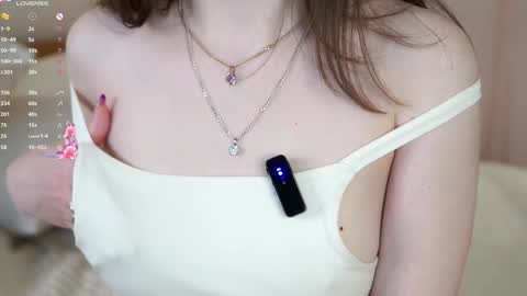 Snapshot of earlenebigge chatting on 01/06/25, 04:15 Kriss online show from 01/06/25, 04:15