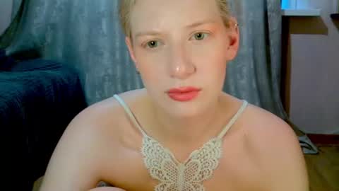 Snapshot of earn_my_lily chatting on 07/04/26, 07:25 Lily online show from 07/04/26, 07:25