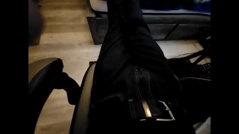 Ears2ears online show from 02/24/25, 01:13