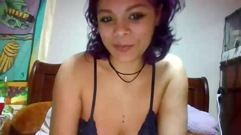 Snapshot of earth2lila chatting on 11/26/25, 04:24 earth2lila online show from 11/26/25, 04:24