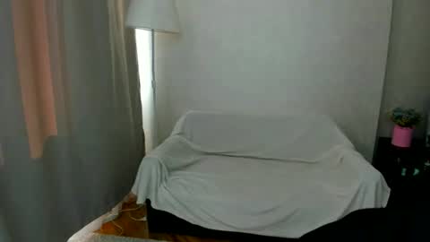 Emma online show from 06/18/26, 06:35