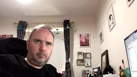 Snapshot of eastmidssoul chatting on 12/16/24, 11:33 eastmidssoul online show from 12/16/24, 11:33