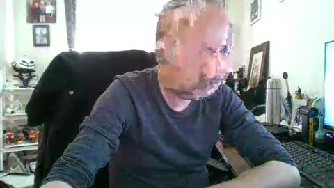 Snapshot of eastmidssoul chatting on 09/24/25, 07:33 eastmidssoul online show from 09/24/25, 07:33