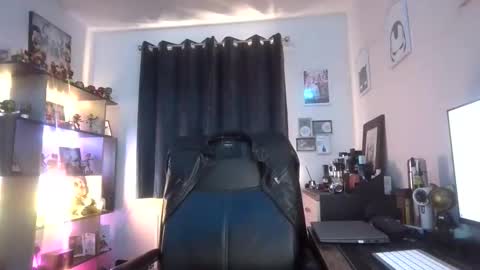 Snapshot of eastmidssoul chatting on 02/25/26, 08:02 eastmidssoul online show from 02/25/26, 08:02