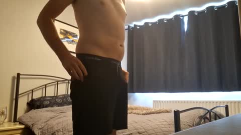 easy_fit00 online show from 05/12/26, 10:45