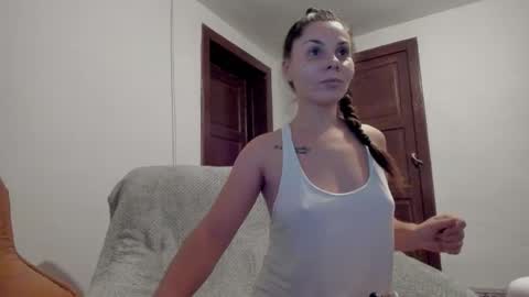 Snapshot of easyacee chatting on 10/10/25, 03:44 easyacee online show from 10/10/25, 03:44
