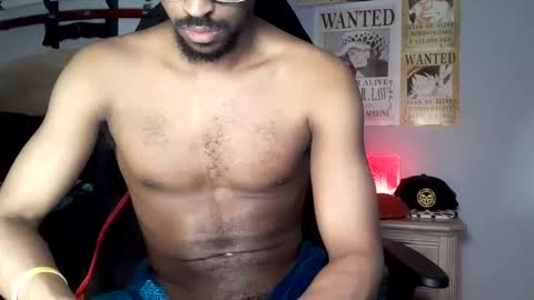 Snapshot of easybreezy20 chatting on 04/14/26, 06:41 TWITTER INSTAGRAM easybreezy20 ONLINE 1230 AM TO 7AM online show from 04/14/26, 06:41