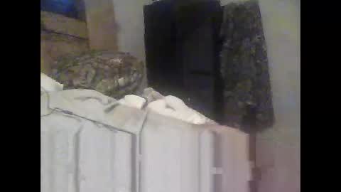 Snapshot of easye4015 chatting on 12/22/24, 01:44 Easye online show from 12/22/24, 01:44