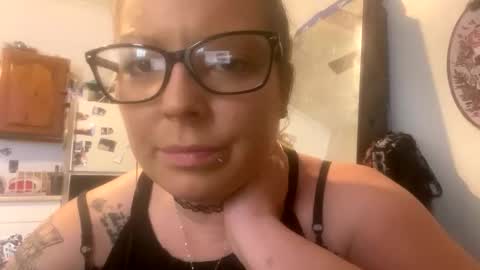 Snapshot of easyednem528280 chatting on 11/08/25, 07:45 easyednem528280 online show from 11/08/25, 07:45