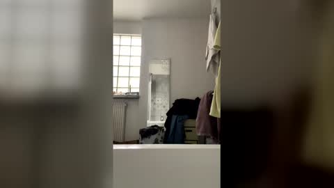 Snapshot of easyfrenchguy chatting on 02/23/26, 12:35 French Guy online show from 02/23/26, 12:35