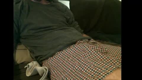 Snapshot of easysleaze chatting on 12/03/24, 02:03 Easy online show from 12/03/24, 02:03