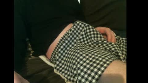 Snapshot of easysleaze chatting on 01/08/25, 01:32 Easy online show from 01/08/25, 01:32