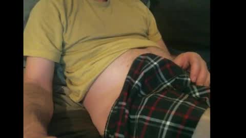 Snapshot of easysleaze chatting on 10/28/25, 01:09 Easy online show from 10/28/25, 01:09