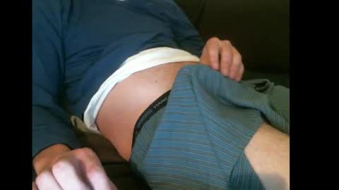 Snapshot of easysleaze chatting on 12/01/25, 06:35 Easy online show from 12/01/25, 06:35