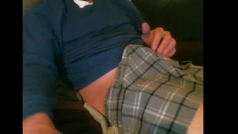 Snapshot of easysleaze chatting on 12/16/25, 01:54 Easy online show from 12/16/25, 01:54