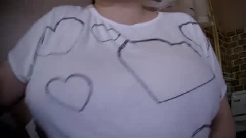 Snapshot of easysmart000 chatting on 03/20/26, 02:44 easysmart000 online show from 03/20/26, 02:44