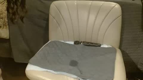 Snapshot of eatme_six9 chatting on 03/06/26, 07:54 Six online show from 03/06/26, 07:54