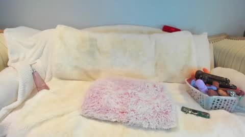 Snapshot of eatmygingersnapps chatting on 01/14/26, 03:50 Allison online show from 01/14/26, 03:50