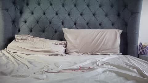 Snapshot of eatmypie69 chatting on 01/31/25, 12:51 Nadia Ferreira  online show from 01/31/25, 12:51