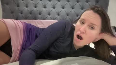 Snapshot of eatmypie69 chatting on 02/10/25, 08:10 Nadia Ferreira  online show from 02/10/25, 08:10